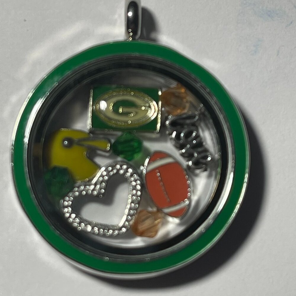 Green Bay Packers NFL Memory Charm Locket w/ 22 IN chain NEW